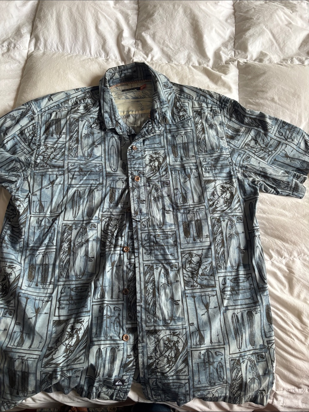 Quiksilver Light Blue Short-Sleeve Button-Down with Surfboard Print